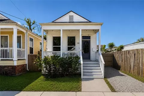 1817 Hollygrove St, New Orleans, LA 70118