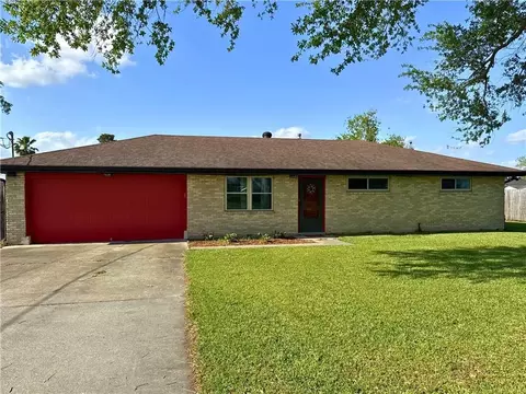 2716 Pritchard Rd, Marrero, LA 70072
