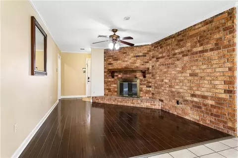 Living - 3310 Chateau Blvd, Kenner, LA 70065 photo 2 of 3