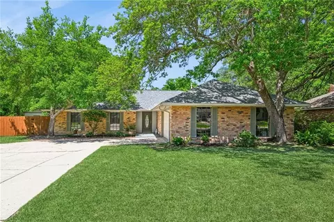 106 S Buckingham Dr, Slidell, LA 70461