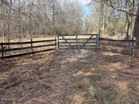 Hwy 438, Franklinton, LA 70438