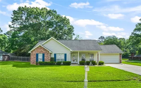 1040 Newman Cir, Franklinton, LA 70438