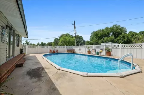 Exterior - 18406 Highway 442 E, Independence, LA 70443 photo 9 of 12