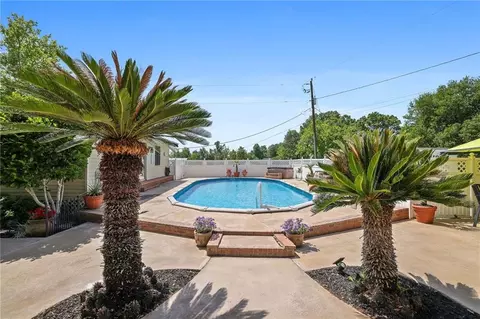 Exterior - 18406 Highway 442 E, Independence, LA 70443 photo 7 of 12