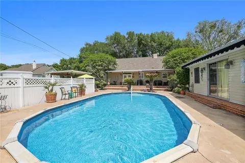 Exterior - 18406 Highway 442 E, Independence, LA 70443 photo 10 of 12