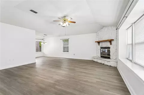 Living - 113 Celeste Cir, Slidell, LA 70458 photo 1 of 2