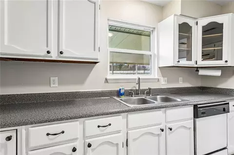 Kitchen - 113 Celeste Cir, Slidell, LA 70458 photo 2 of 2