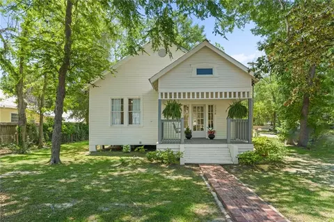 2248 Monroe St, Mandeville, LA 70448