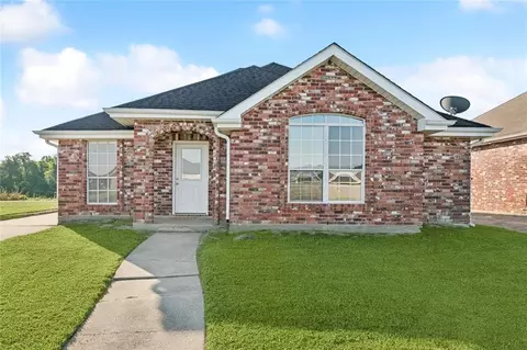 3309 St Marie Dr, Meraux, LA 70075