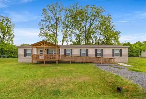102 Alex Ave, Natchitoches, LA 71457