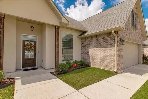 Exterior - 668 High Ridge Loop, Slidell, LA 70458 photo 2 of 5