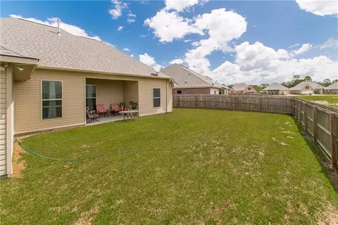 Exterior - 668 High Ridge Loop, Slidell, LA 70458 photo 3 of 5