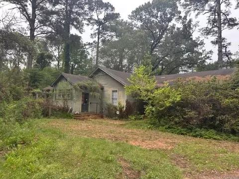 2200 Jefferson Hwy, Pineville, LA 71360