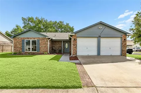 41 Oakley Dr, Destrehan, LA 70047