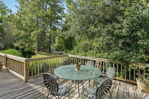 Exterior - 14 Riverbend Ln, Covington, LA 70433 photo 5 of 9