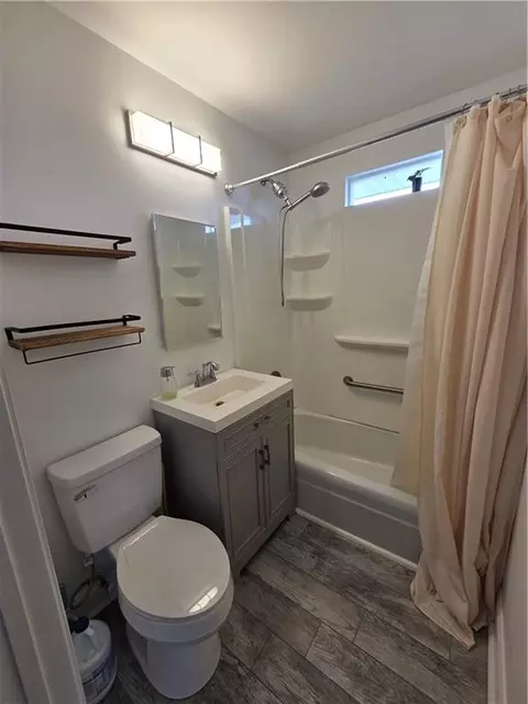 Bath - 238 Clara Dr, Slidell, LA 70458 photo 1 of 1