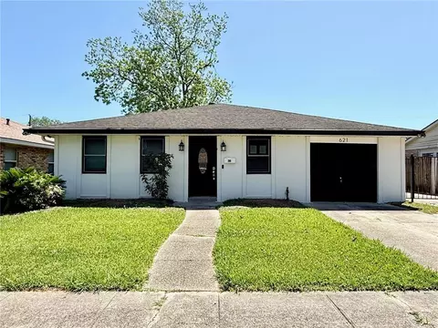 621 Fairlawn Dr, Terrytown, LA 70056