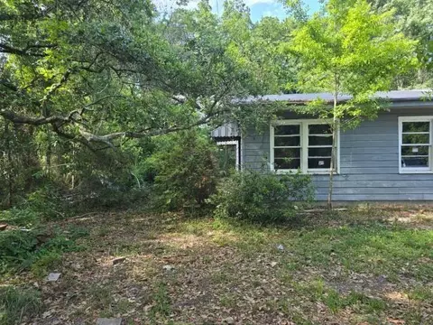 Exterior - 1692 W Hall Ave, Slidell, LA 70460 photo 2 of 3