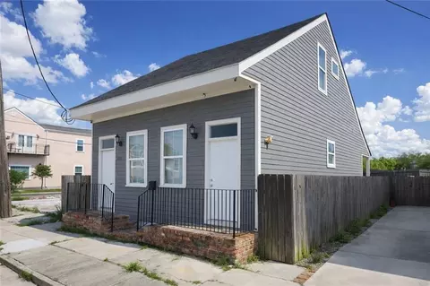 2133 Dumaine St, New Orleans, LA 70116