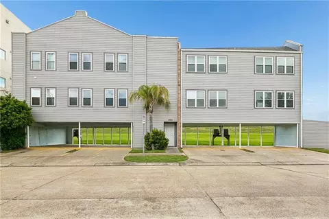 3001 5th St, Metairie, LA 70002