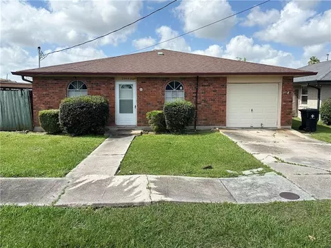 2947 Amazon St, New Orleans, LA 70114