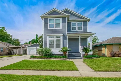 9900 Martha Ln, River Ridge, LA 70123