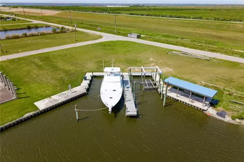 233 Audubon Rd, Port Sulphur, LA 70083