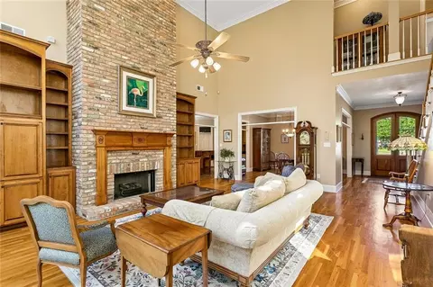 Living - 140 Chapel Loop, Mandeville, LA 70471 photo 3 of 4