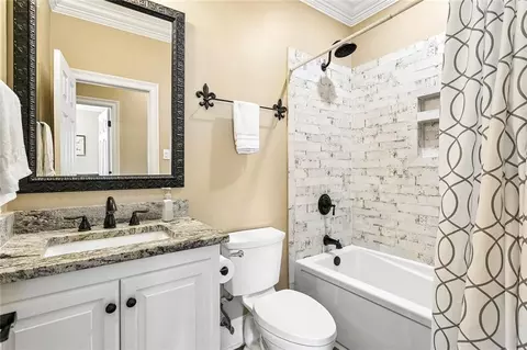 Bath - 140 Chapel Loop, Mandeville, LA 70471 photo 3 of 5