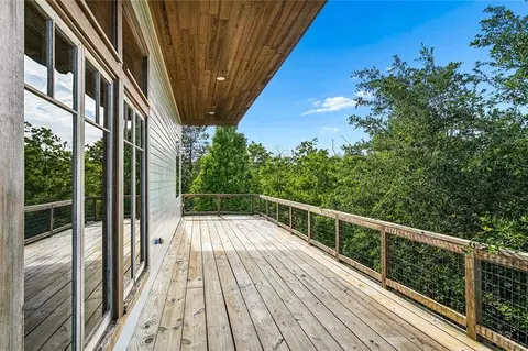 Exterior - 500 Richards Dr, Slidell, LA 70461 photo 4 of 9