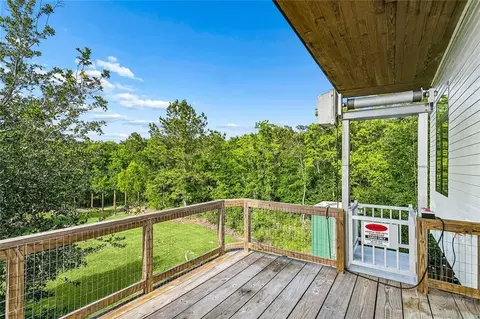 Exterior - 500 Richards Dr, Slidell, LA 70461 photo 6 of 9