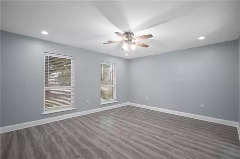 Living - 241 Devon Rd, Laplace, LA 70068 photo 8 of 8