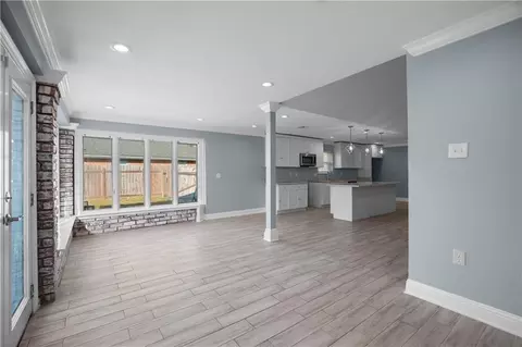 Living - 241 Devon Rd, Laplace, LA 70068 photo 6 of 8