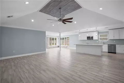 Living - 241 Devon Rd, Laplace, LA 70068 photo 2 of 8
