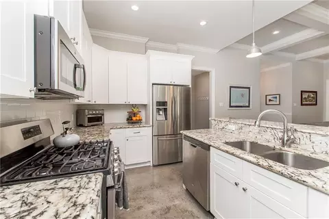 Kitchen - 69272 3rd Ave, Covington, LA 70433 photo 4 of 5