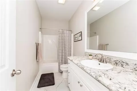 Bath - 69272 3rd Ave, Covington, LA 70433 photo 4 of 4