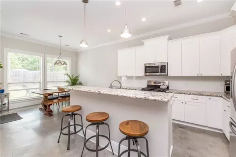 Kitchen - 69272 3rd Ave, Covington, LA 70433 photo 1 of 5