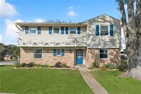 6909 Schouest St, Metairie, LA 70003