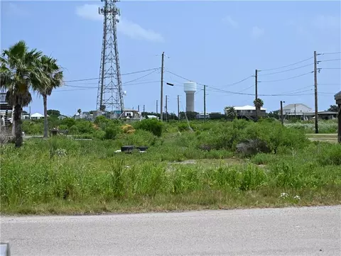 108 Chichi Ln, Grand Isle, LA 70358