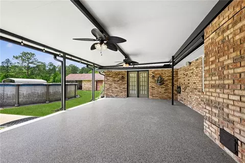 Exterior - 22298 Longleaf Dr, Covington, LA 70435 photo 5 of 9