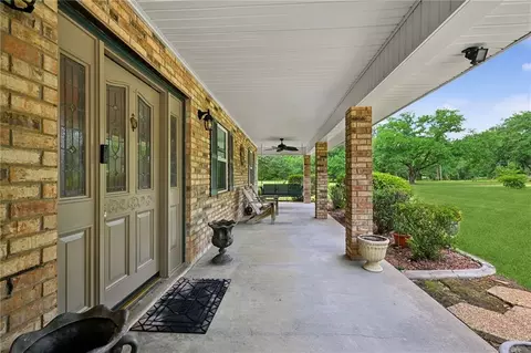 Exterior - 22298 Longleaf Dr, Covington, LA 70435 photo 4 of 9