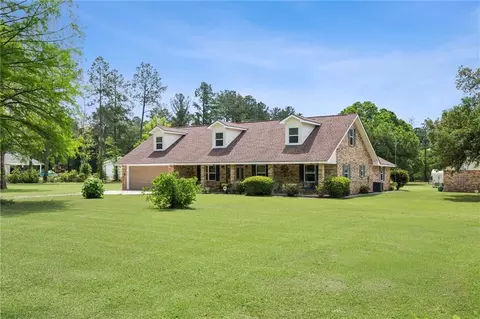 22298 Longleaf Dr, Covington, LA 70435
