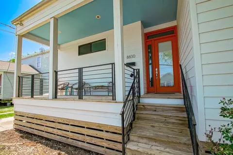 8830 Cohn St, New Orleans, LA 70118