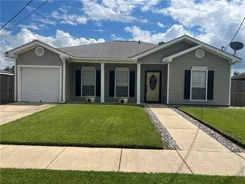 225 Acadia Dr, Waggaman, LA 70094