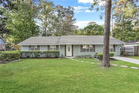 223 Robin Hood Dr, Covington, LA 70433