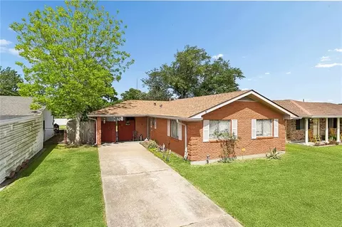 1652 Hope Dr, Marrero, LA 70072