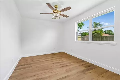 Bedroom - 433 Bertolino Dr, Kenner, LA 70065 photo 2 of 5