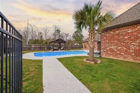 Exterior - 42569 Clover Leaf Dr, Hammond, LA 70403 photo 3 of 5