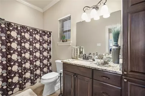 Bath - 42569 Clover Leaf Dr, Hammond, LA 70403 photo 4 of 5