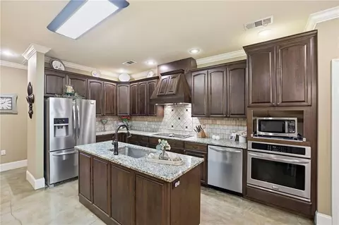 Kitchen - 42569 Clover Leaf Dr, Hammond, LA 70403 photo 1 of 3